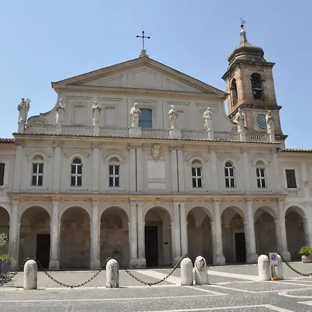 Casa Al Duomo In Centro Storico & Business And Smart Working Apartment Terni