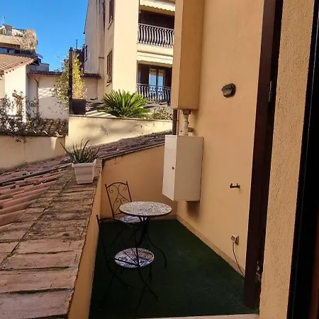Apartment Casa Al Duomo In Centro Storico & Business And Smart Working Terni